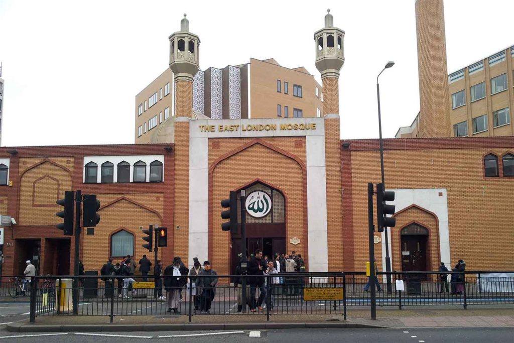 East London Mosque, Whitechapel Road